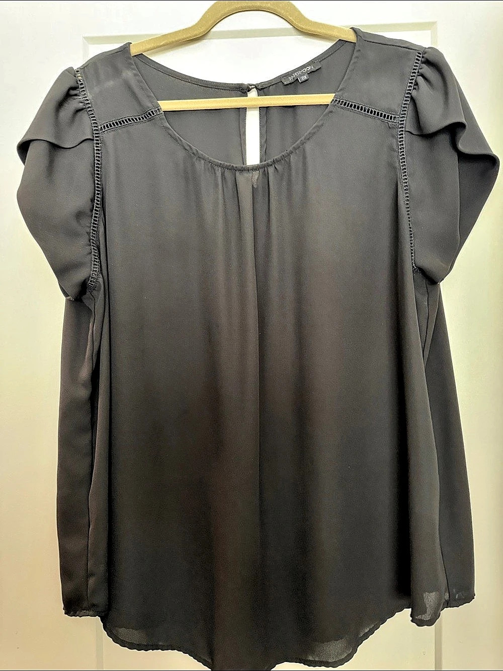 Papermoon Blouse in Black Size 2X Like New